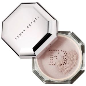 Fenty beauty retouching powder